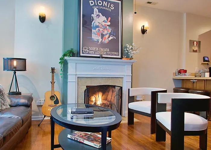 Apartamento The Banksy-free Parking -4 Bedroom W King Bed- Firepit Rooftop Near United Center *