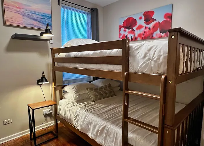 Apartamento The Banksy-free Parking -4 Bedroom W King Bed- Firepit Rooftop Near United Center