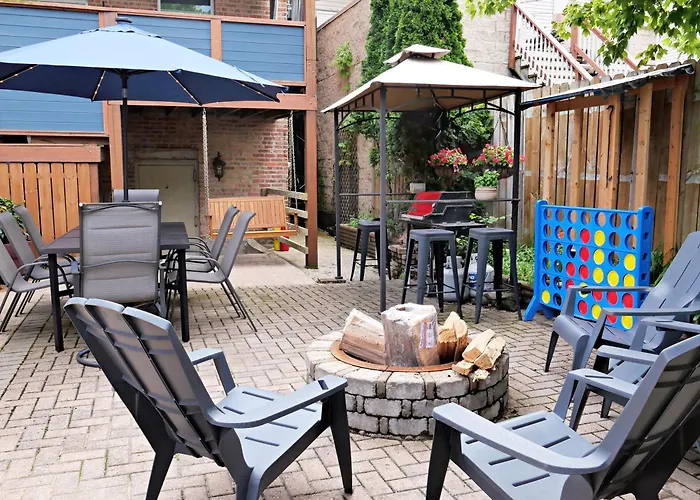 The Banksy-free Parking -4 Bedroom W King Bed- Firepit Rooftop Near United Center * Chicago